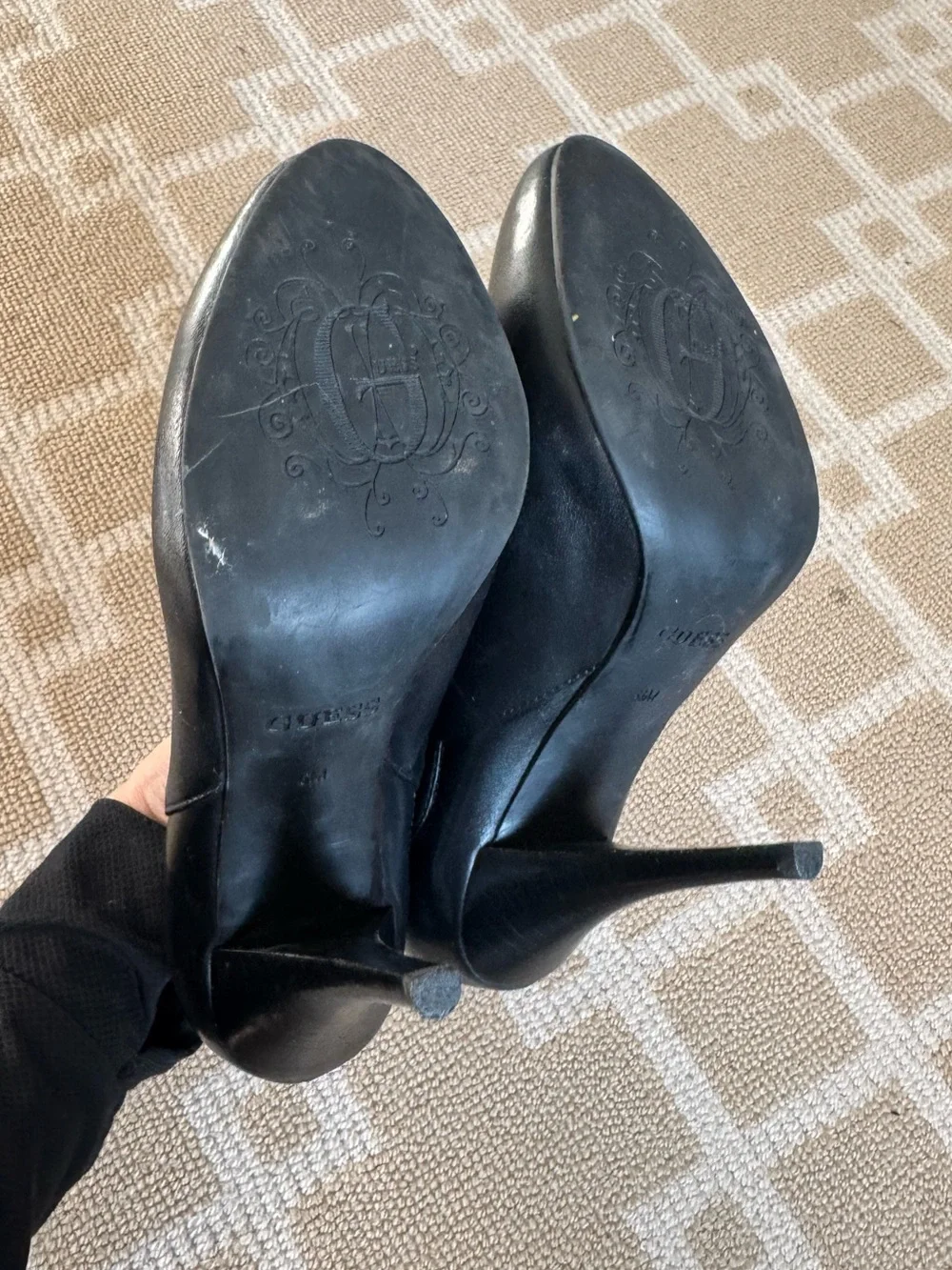GUESS Leather Stiletto Ankle Booties Black Chelsea Heels Size 6